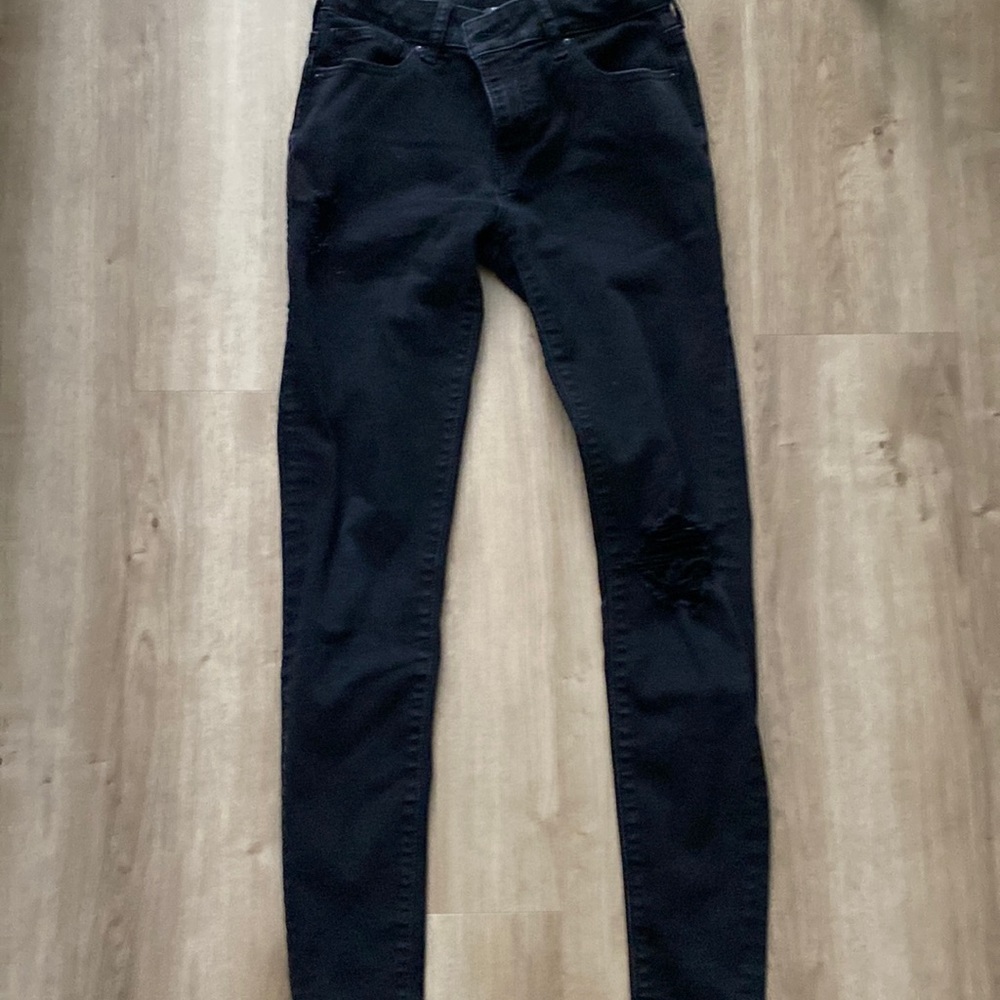 Black ripped jeans